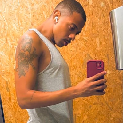 realdogue's profile picture. RJ