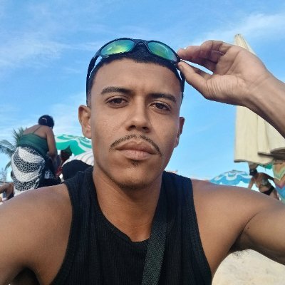 lunar02156's profile picture. A verdadeira amizade nem o tempo pode separá..✍