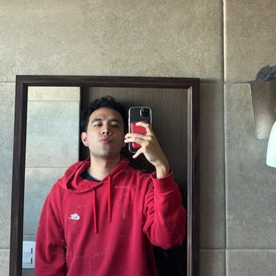 josueortegam's profile picture. 