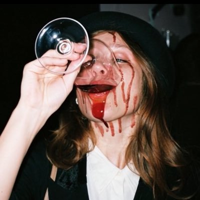 tuna_mermaid's profile picture. singer, dancer, cancer, нереалка Еревана, крашдианочка, комедианка, инфодианка, невыносимая слэйность бытия, шизая… или просто слэй продакт.