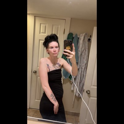 KissMyJordans07's profile picture. •28✨• T1 R1 T2 T3 J1 J2 Mommy 💜👧👼🏽👦👦👧👶🏼• College Student 👩‍🎓 Business Owner 💖• Teacher Era 📚