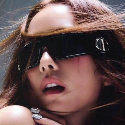 roses_soo's profile picture. BLACKPINK / ELAINE HARO