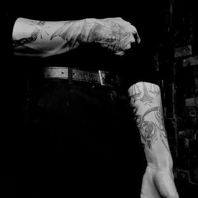 fuckN1GHTM4R3's profile picture. pesadilla, locura, pensamiento inconexo, desorganizado