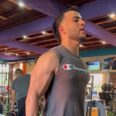 reyemirr's profile picture. 