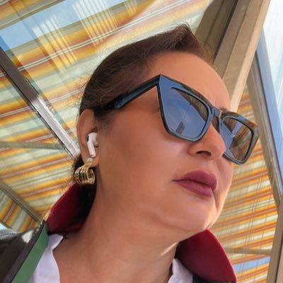 burunarda's profile picture. AVUKAT,HUKUKÇU,ANNE,TC VATANDAŞI,SEÇME VE SEÇİLME HAKKINI ATASINDAN ALAN,İNANCI ADALET,MEZHEPSİZ,GELDİM GİDİYORUM İNSANCA YAŞAMAK İSTİYORUM!