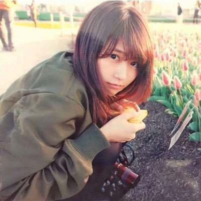 gy0zaOnna's profile picture. 내년이면 써드임팩트 터져서 다 죽을건데 굳이…