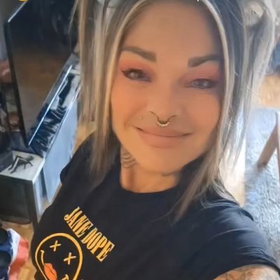 Sparkiestgerm's profile picture. Sheriann, a 57-year-old Canadian battling stage 2 brain cancer for 8 years, passionately advocates Rick Simpson Oil.
Toronto, ON
Reporter: @The420RadioShow