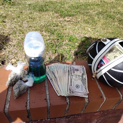 offical_maye12's profile picture. 