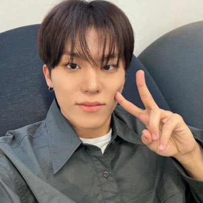 613FAVS's profile picture. jeongwoo cinter hati