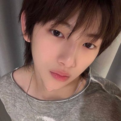 adayxjuhoon's profile picture. 