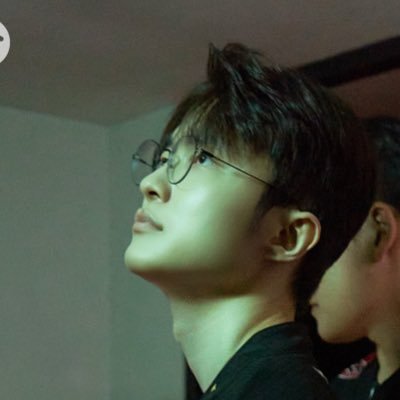 boobschin's profile picture. 이남자..뚝배기에선어떨까