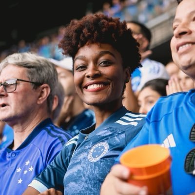 whymarce's profile picture. Não sei bem o que estou fazendo da vida