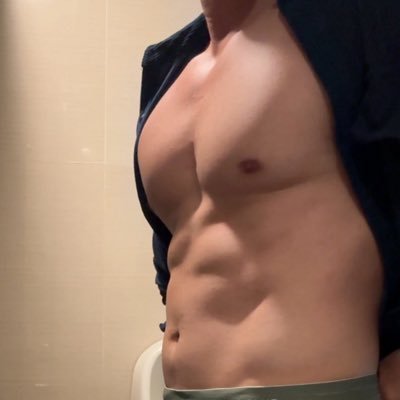 Kirk_buff's profile picture. Fit with Kirk | Daily Fitness & Wellness Boost 💪Sweaty workouts, chiseled selfies, and positive vibes. #RespectPrivacy https://t.co/rEmsr5Qy8p