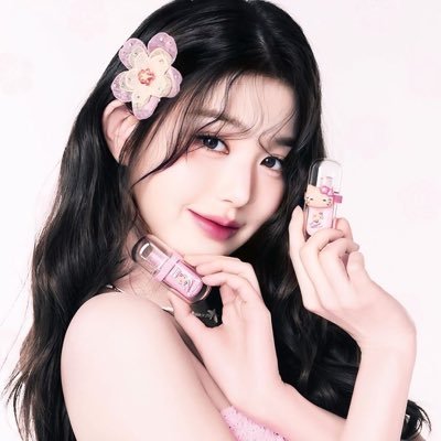 papilloncartom's profile picture. cartomante experiente em relacionamentos | universo esotérico | +1.000 atendimentos ❥ agende sua consulta no link abaixo ⭣