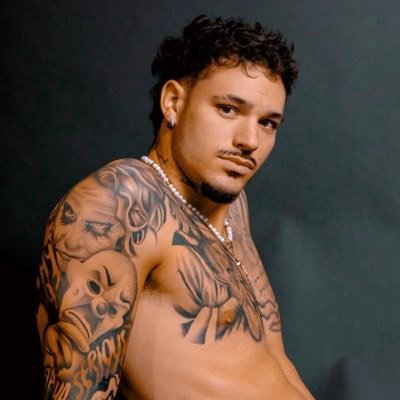 cashiboo's profile picture. parody account