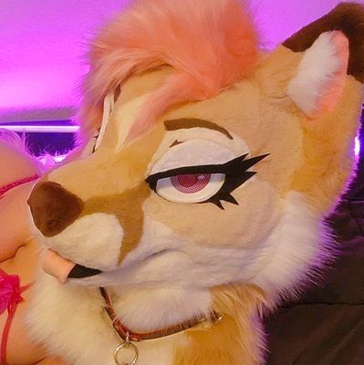 FriskyVix's profile picture. 🔞 NSFW CONTENT |  She/Her  |  30s  |  🩷💛💙                                                               
Taken but selectively plays well with others 😏😘