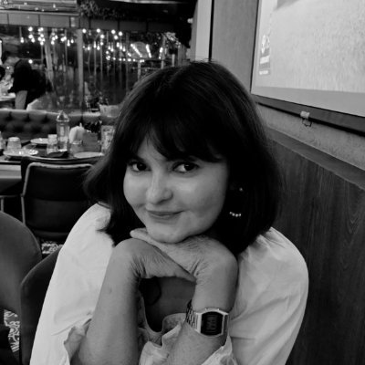 Urvisha_s's profile picture. Majored in figuring things out as I go.