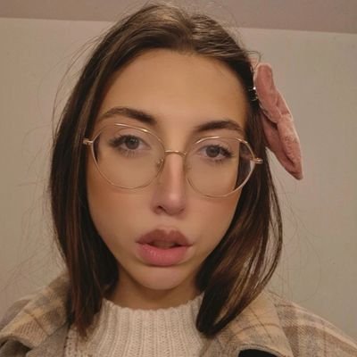 _ImAdriana_'s profile picture. 