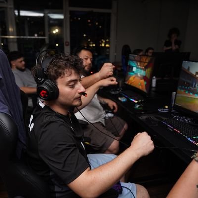 PapiUnde's profile picture. CoD Challenger player
24 yo 🇮🇹
KOKUSHIBOs duo: @SaintCoNTe
4x LAN
Player for @eGameX_Official
~ Cliente dell'avvocato @SaintCoNTe