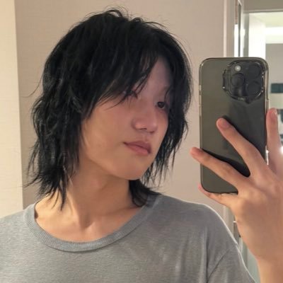 PHUWlNE's profile picture. skz dominate my mind. 🎧 april 1 5 & 6