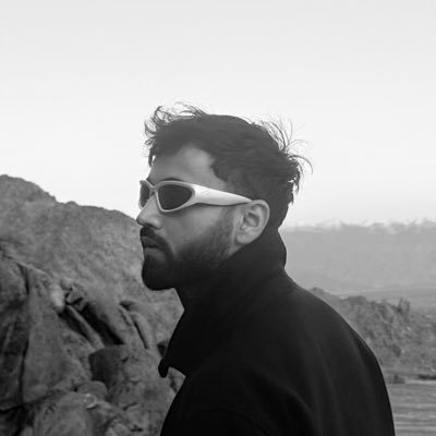 ionbelievethat's profile picture. Musician building a new Indian sound • Producer/Songwriter • Design brain. Cosmic thoughts. Human feelings. Chelsea fan 💙 🎧 New music → https://t.co/AXM2ENoVbk