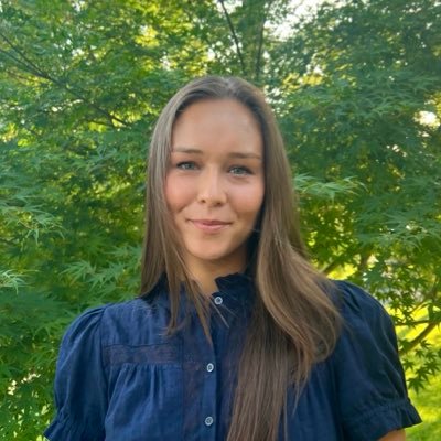 clairekuwana's profile picture. 