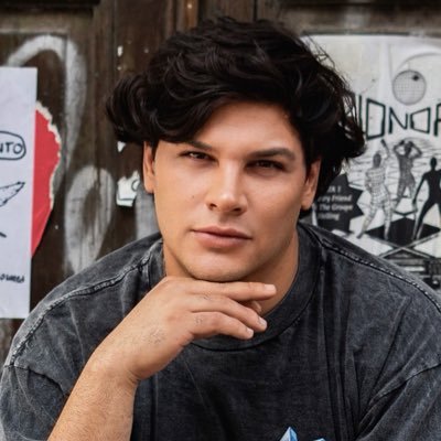 vichemma's profile picture. ✨ICONIC ✨