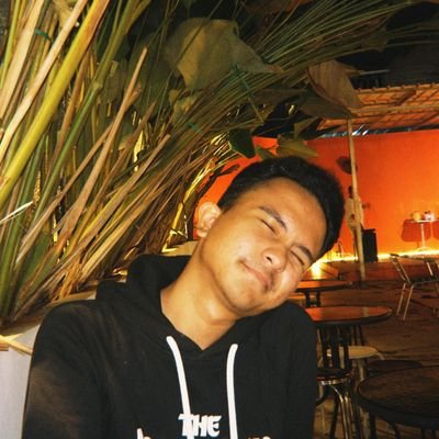 gemilangstone's profile picture. APA LO LIAT LIAT!? BAPAK LO JAGO SILAT, TAI LO BULAT BULAT!!!