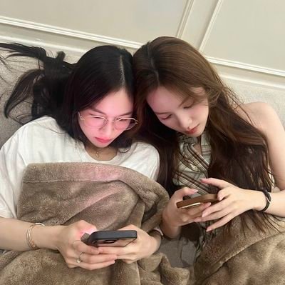 ann_reyziel's profile picture. 