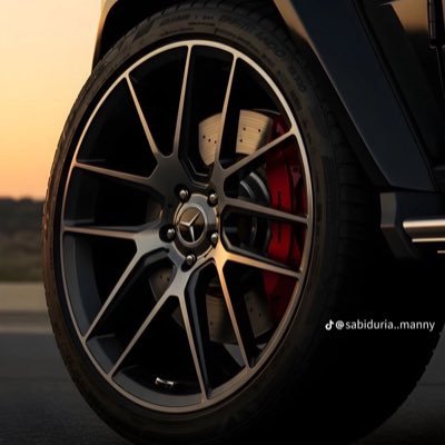 UKGEE25's profile picture. 