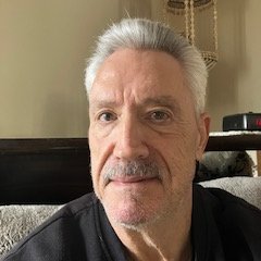 allor_j's profile picture. I love to engage with people and try to make them smile or even laugh !