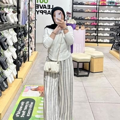 reualita's profile picture. 💕jasa hapus akun & pemulihan akun 

trusted, aman & amanah🙏