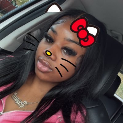 SheSoArroganttt's profile picture. FMOI : shesoarrogantt_