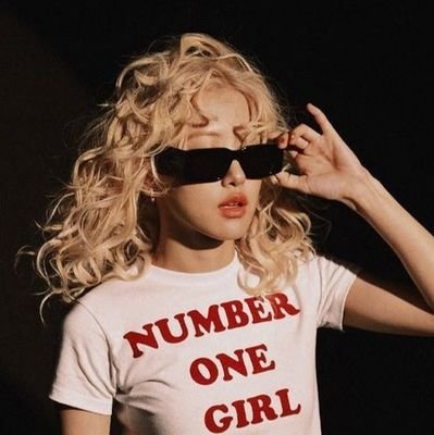 rosessavage_'s profile picture. I’m just matching the same energy ✨