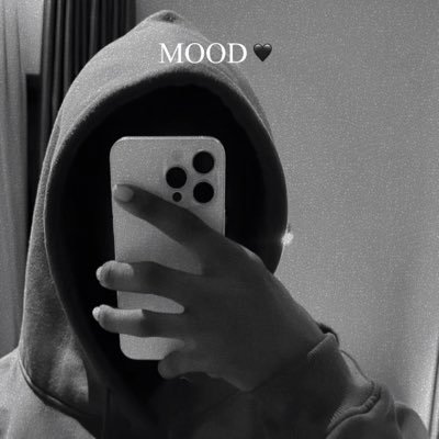 Oluwaferanmi231's profile picture. Divine ⛱️ // @Realmadrid ⚽️ 🤍 🏀🏈