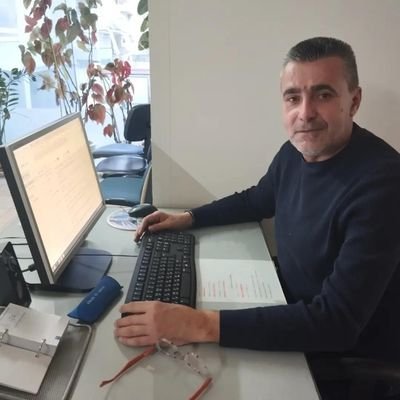 Xristofpap11's profile picture. 