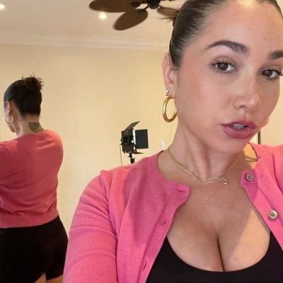 claudinegaro82's profile picture. très sympa 💋