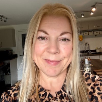 sueranson's profile picture. just married ! ❤️ . Dog mum to a gorgeous charcoal lab