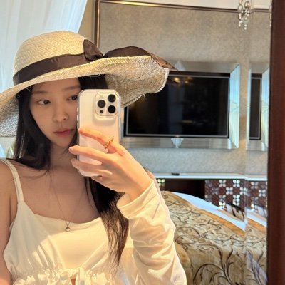 minfoo's profile picture. https://t.co/w6s6obbkhJ Understated beauty with a lasting impression.