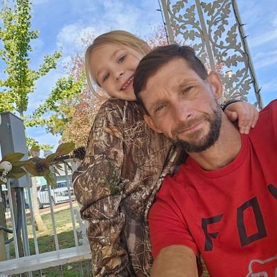 Shanepierce1980's profile picture. 