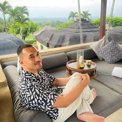 AndiAndi656's profile picture. Life it's all about destiny,I pray all of us find there destiny 🙏
Allah is great ❤️