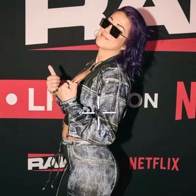 hourly_bayley's profile picture. 