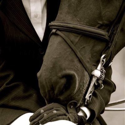 mryxm1_'s profile picture. 