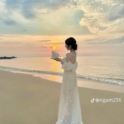 thu_ao21493's profile picture. 