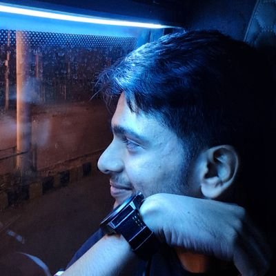 rachitjoshi29's profile picture. alwyz a tech lover & a student, only 12 notes are enough 🎵