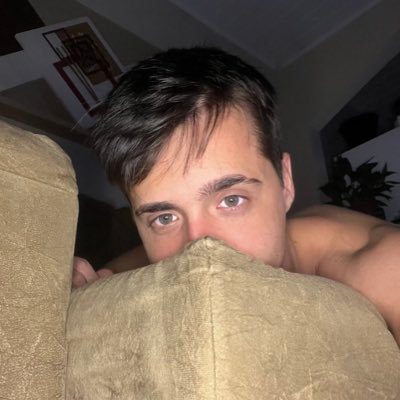 nyuwn_'s profile picture. you’ll like my sense of style