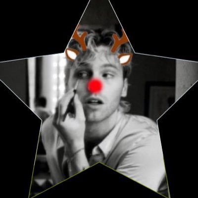 JAWBR3AKER's profile picture. im overheated. | met billie and ashton??? |