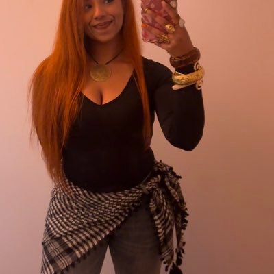 tye1manstre's profile picture. black star