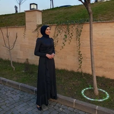 halimealacam22's profile picture. 