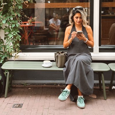 ElnazFe's profile picture. 